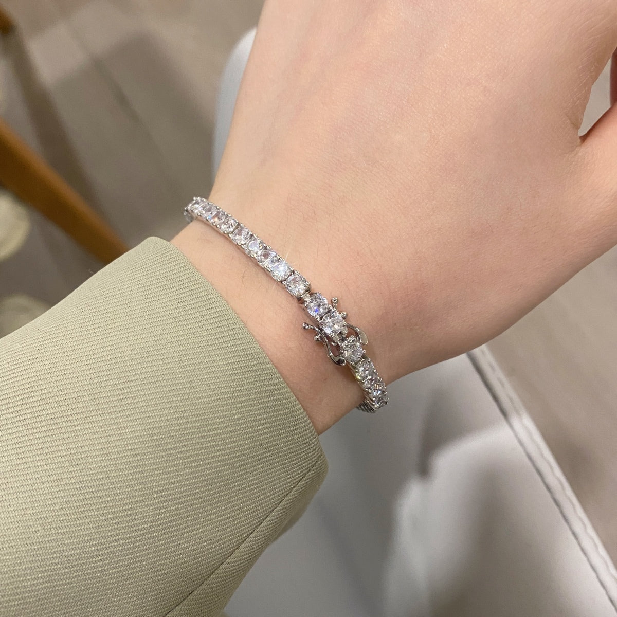 [Together]Luxurious Ornate Round Cut Tennis Bracelet