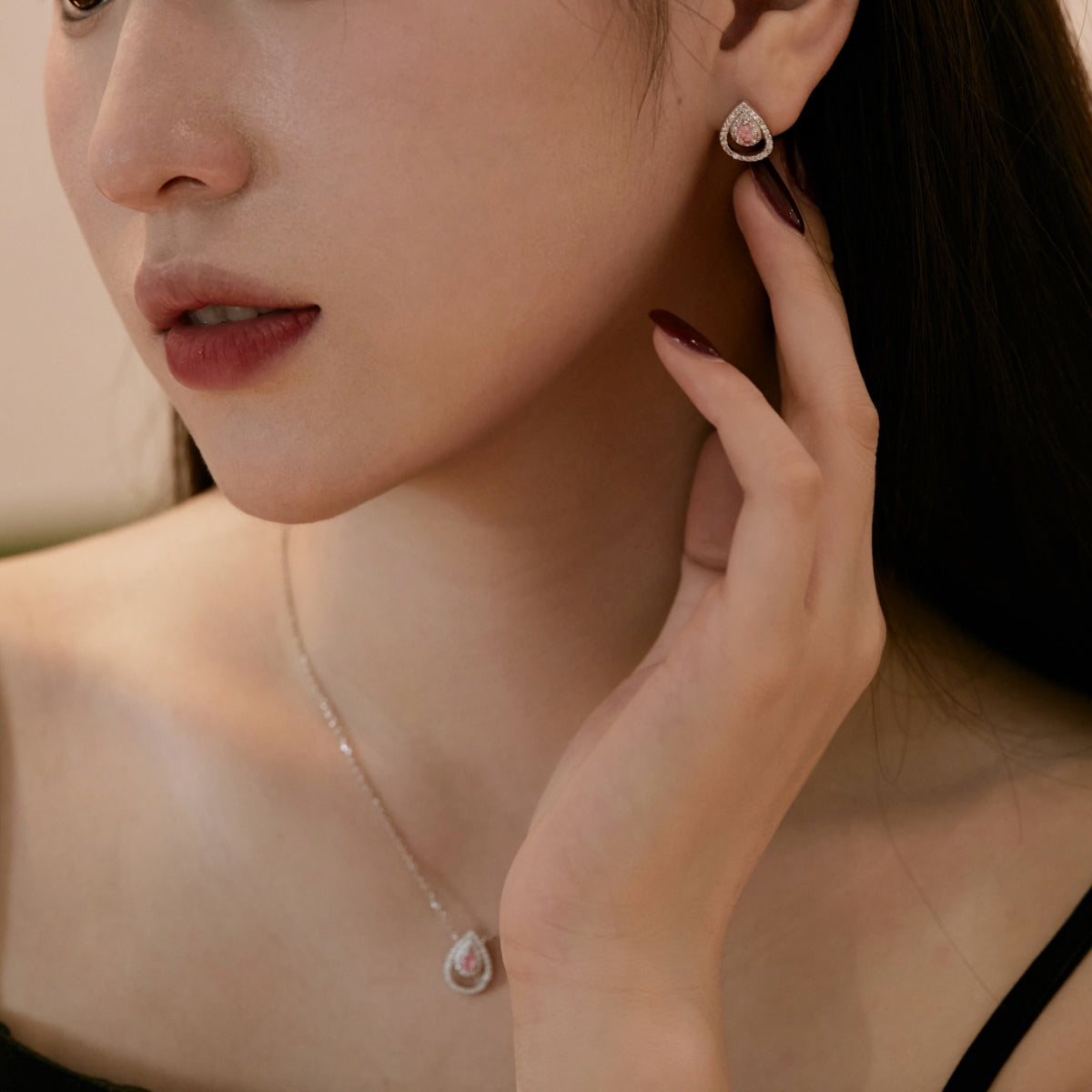 [Together]Sparkling Delicate Water Drop Shape Daily Earrings