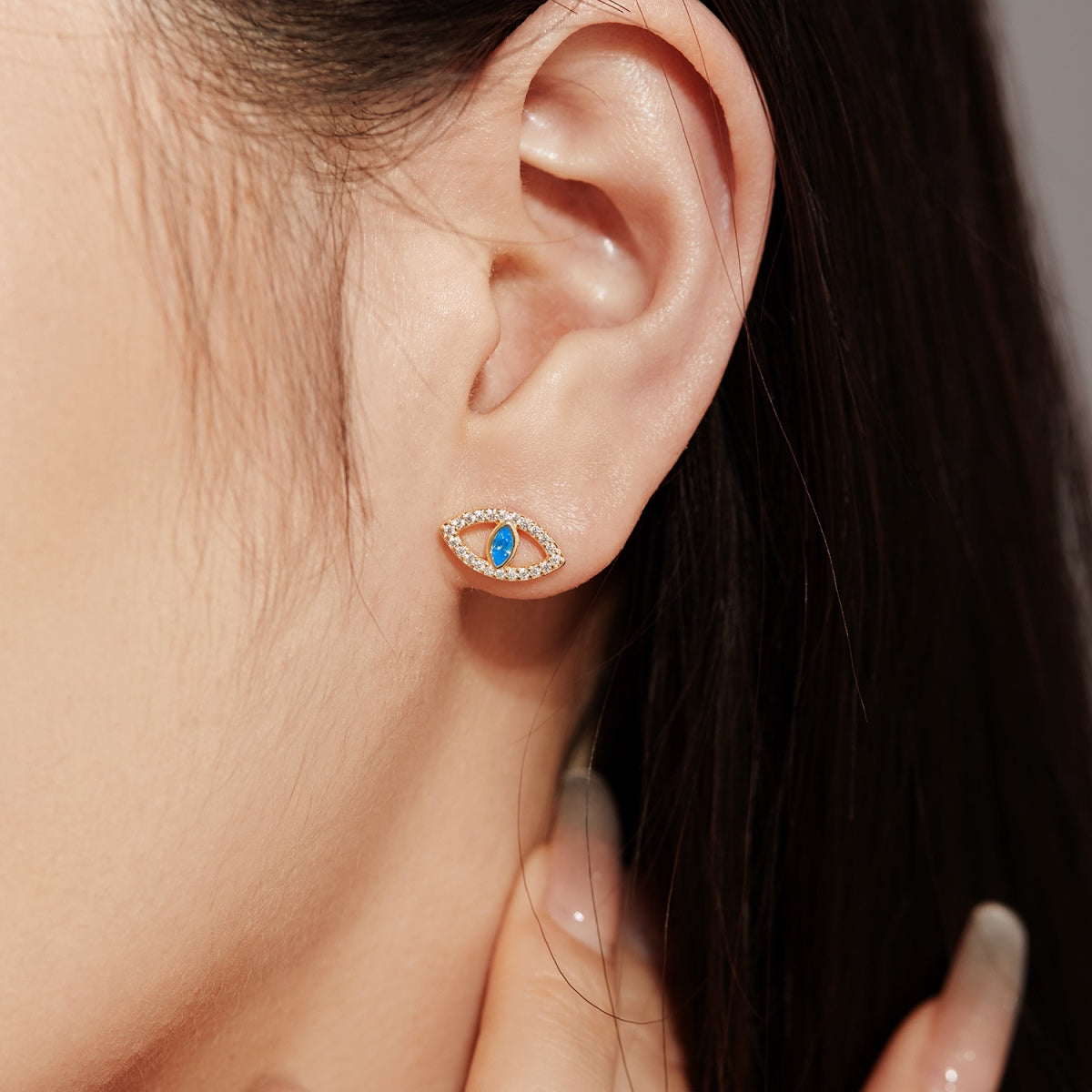 [Together]Blue Devil Eyes Hollow Stud Earrings